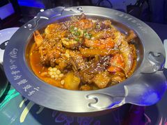 -徐记小怪兽肉蟹煲店(哈西万达金街店)