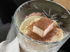 提拉米苏-穹六人间 people 6(岳阳路店)
