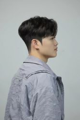 -查尔曼男士理发馆