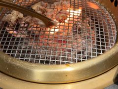 -铭牛烧肉·和牛海鲜自助(高新月牙湖店)