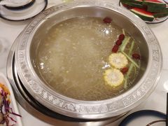 招牌牛骨原汤锅-鸿喜牛·潮汕鲜牛肉火锅(海浪湾店)