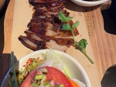 -大头虾越式风味餐厅(光明广场店)