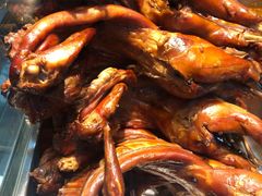 -鑫记婆婆兔·成都特产·兔头手撕兔(太古里店)