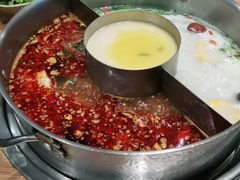 -江小渔鲜鱼火锅(冠亚星城店)