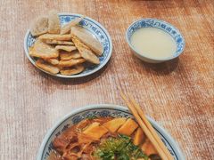 卤煮火烧-门框胡同百年卤煮(新街口店)