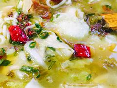 -周鱼小馆石锅酸菜鱼(活力汇店)