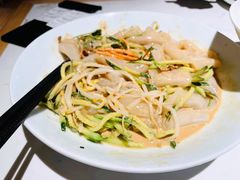 手工大拉皮-关东小磨东北菜(漕河泾印象城店)