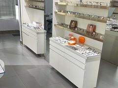 -视野联行眼镜•蔡司•依视路(温江店)