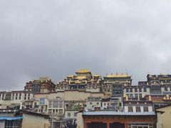 -噶丹松赞林寺
