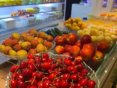 -涨巢·潮玩水疗局