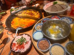 -周小明火锅(黑金冠社区店)