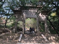 -灵岩山风景区