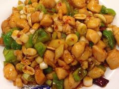 宫爆鸡丁-东四民芳餐厅(世茂工三店)