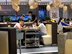 大堂-黄记煌三汁焖锅(顺义华联店)