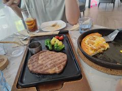 -必胜客(WOW梦之城店)