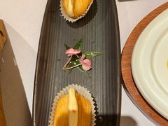 天鹅榴莲酥-南棠馆粤菜坊(群光店)