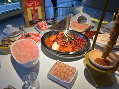 -茅草房·河畔园林火锅