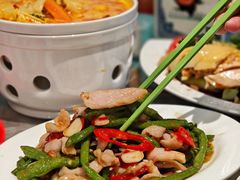 -百联西郊购物中心(剑河路店)