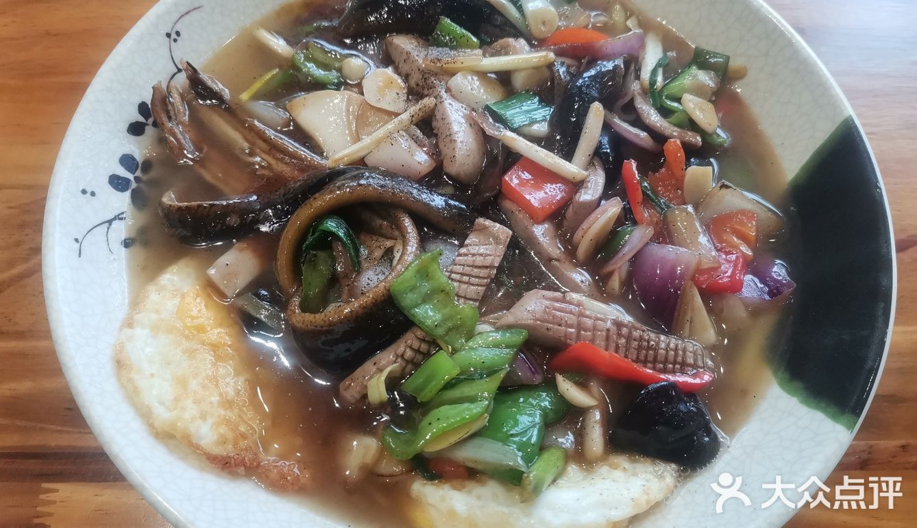 这家每天现杀的长鱼面还不错！