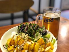 -BHC炸鸡(明洞总店)