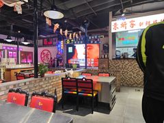-马路牙子烧烤音乐酒馆(望京店)