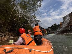 -龙井峡漂流