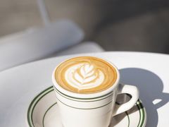 澳白-COTTON CAFE(德信·中外公寓店)