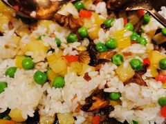 牛肝菌火腿洋芋闷饭-云海肴·汽锅鸡·云南菜(美罗城店)