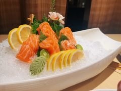 三文鱼刺身-余欢领鲜火锅(新街口店)