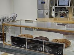 面包甜点陈列柜-GODIVA(王府井apm店)