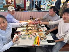 -佰烧海鲜烤肉火锅自助(世茂国际广场店)