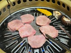 厚切牛舌-炼火烤肉店