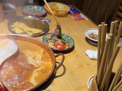 -洱火云南酸菜牛肉火锅(石景山当代商城店)