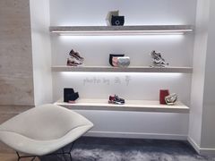 -sandro(港汇恒隆广场店)
