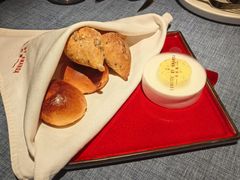 -弦月窗LUNETTE BY AMANDA(复兴路店)