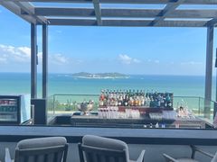-瑰丽酒店·海吧·天际下午茶·现场DJ·天台酒吧