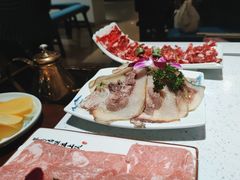 -贵府酸汤牛肉火锅·贵州老字号(飞山街店)