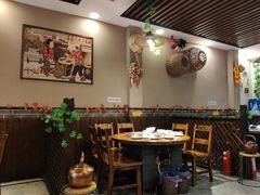 大堂-地锅公社·现炒地锅鸡·地锅鱼·夜宵(罗锦路店)