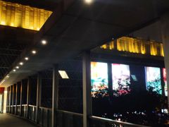 -新田360广场(上海华侨城店)