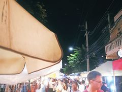 -周日夜市