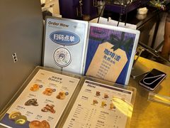 -怪物困了·咖啡(金地龙城店)