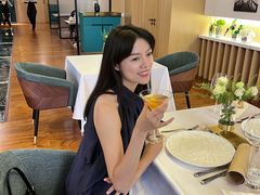 -华凌牛庄西餐厅(乌鲁木齐华凌美爵大饭店)