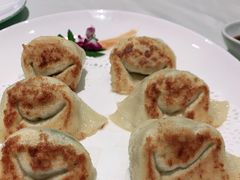 油煎馄饨-蝶园·装修中(BFC外滩金融中心店)