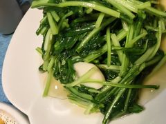 -香巴拉云南餐厅(华莱坞店)