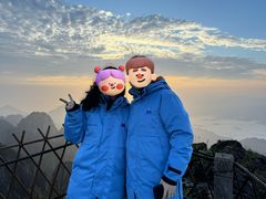 -黄山光明顶山庄