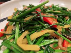 蜜豆鱼松炒猪颈肉-武汉香格里拉大酒店·香宫中餐厅