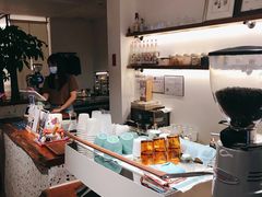 -Line 咖啡(石厦花园店)