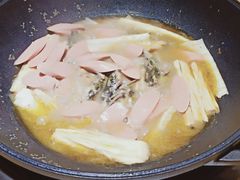 -小小河边鱼(天润城店)