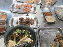 -马路牙子烧烤音乐酒馆(望京店)