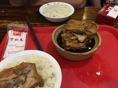 -万和春排骨砂锅米饭(湖北路店)